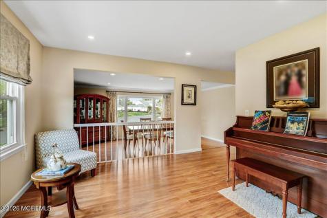 29 Nashua Drive Marlboro NJ 07746