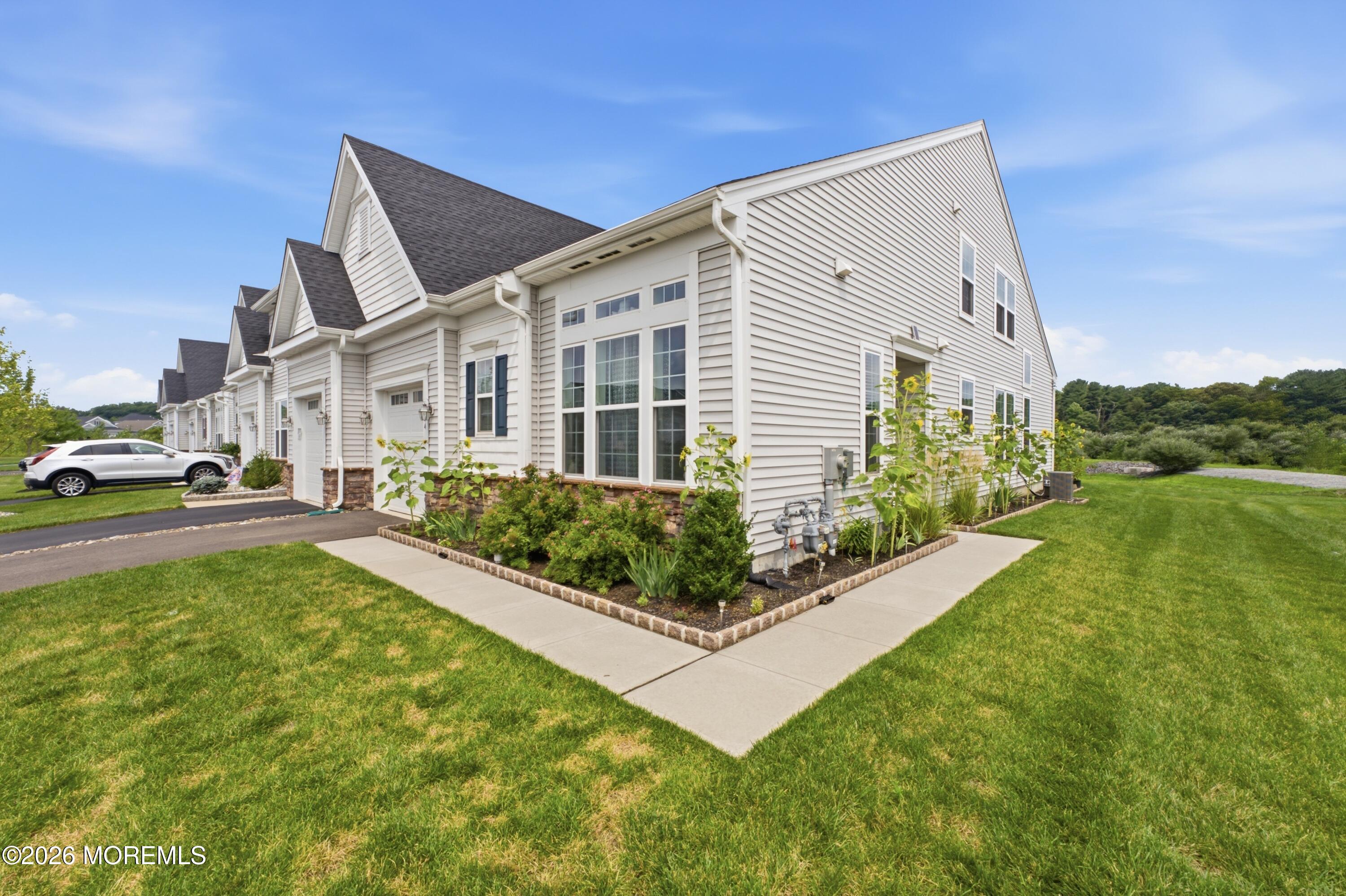 44 Aqueduct Boulevard New Egypt NJ 08533
