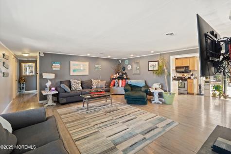 14 Hawkins Way Waretown NJ 08758