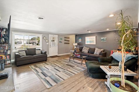 14 Hawkins Way Waretown NJ 08758