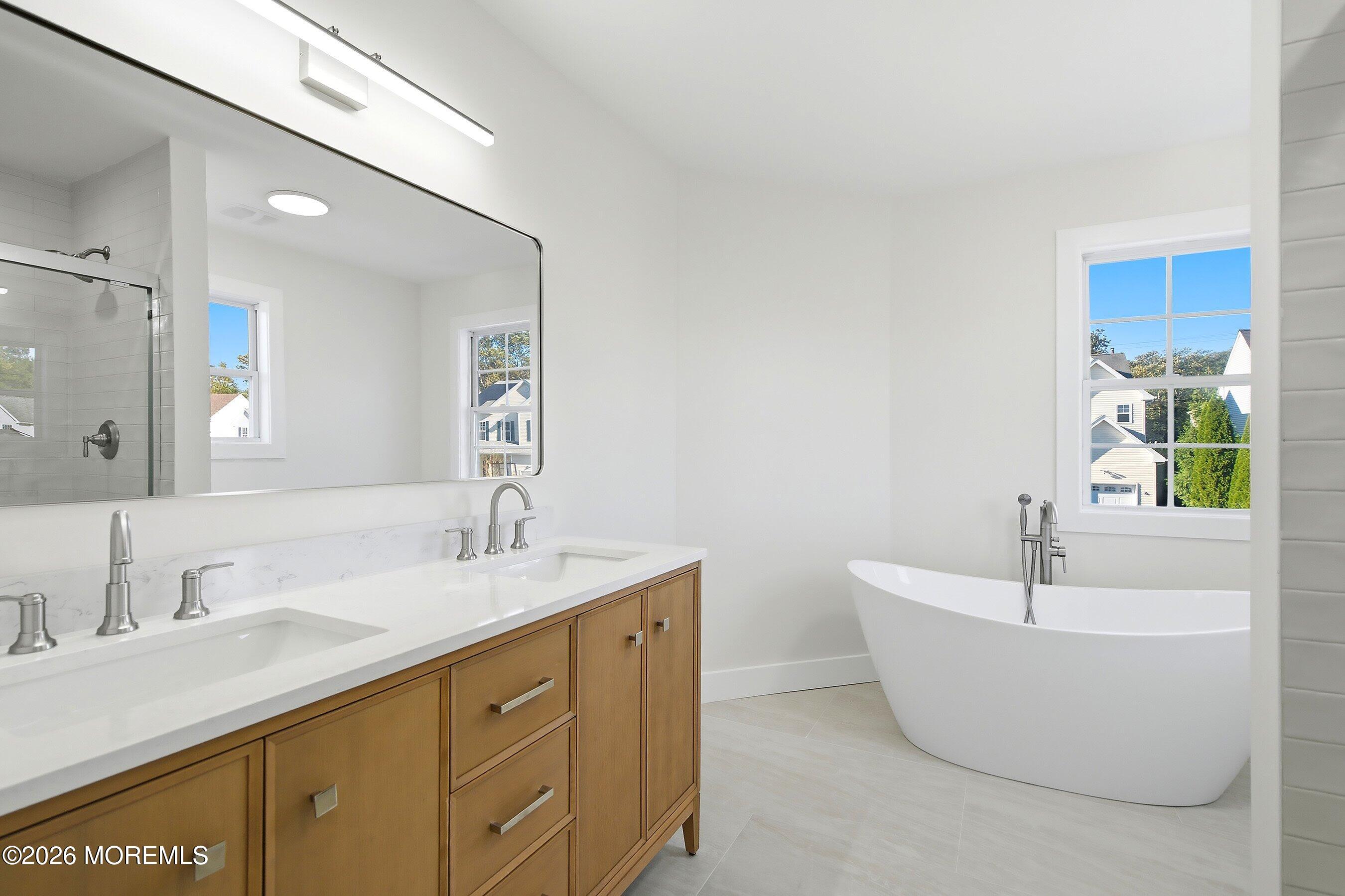 31 Dolphin Circle W Bayville NJ 08721