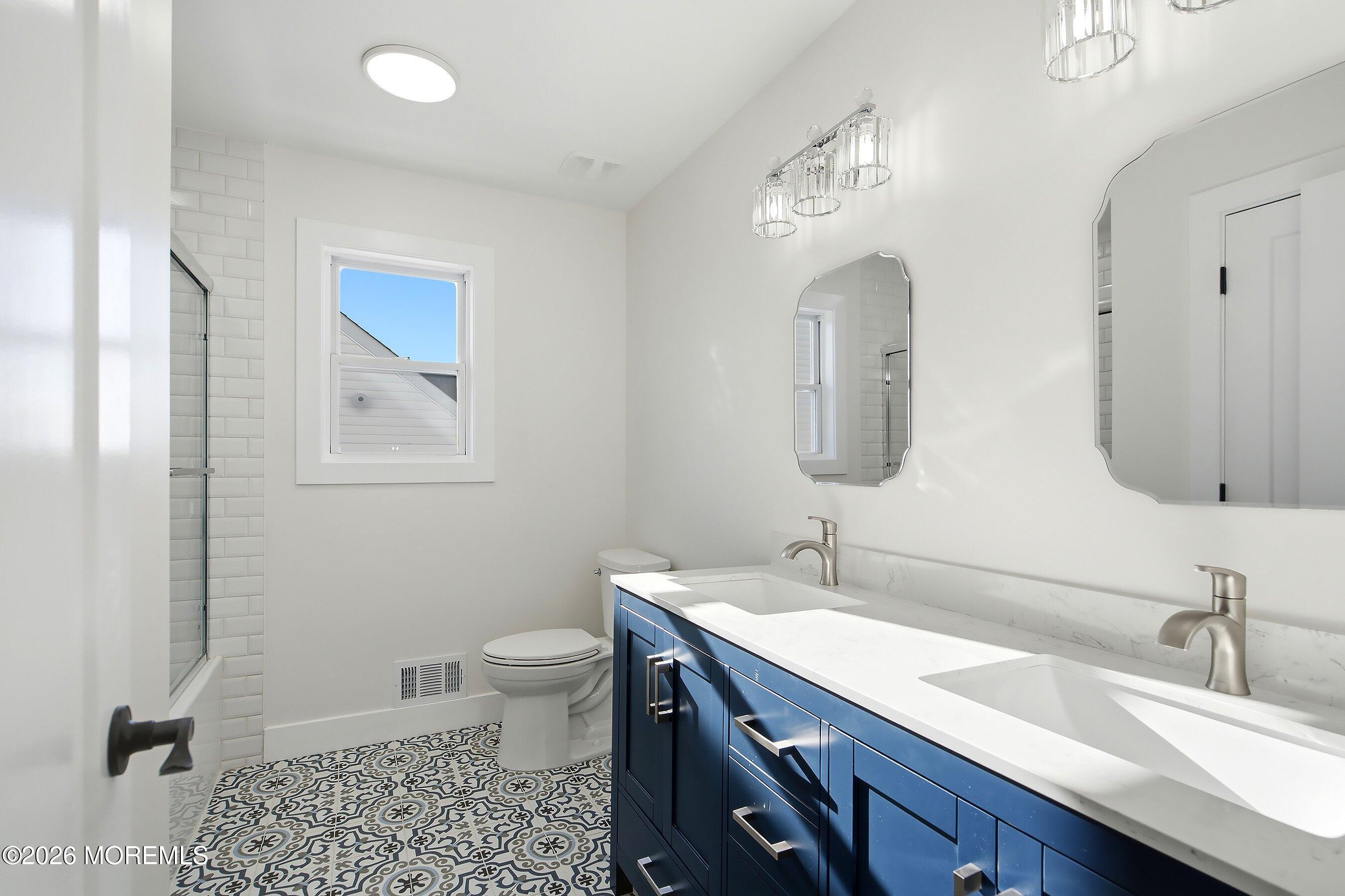 31 Dolphin Circle W Bayville NJ 08721