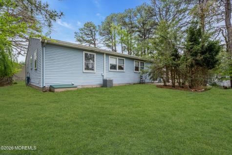 13 Orchard Drive Whiting NJ 08759