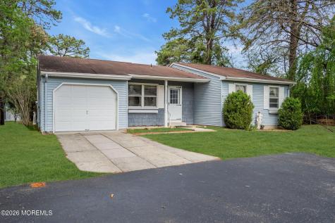 13 Orchard Drive Whiting NJ 08759