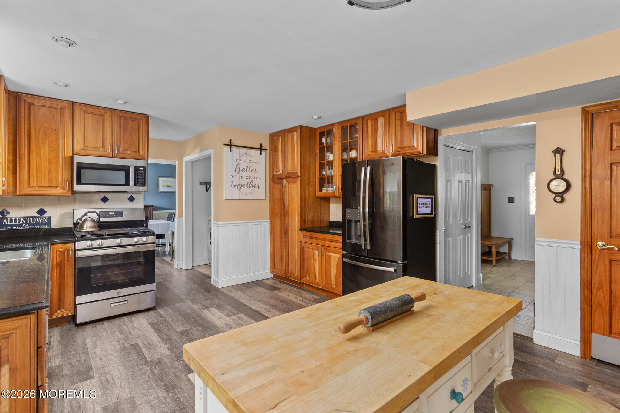 16 Twain Drive Allentown NJ 08501