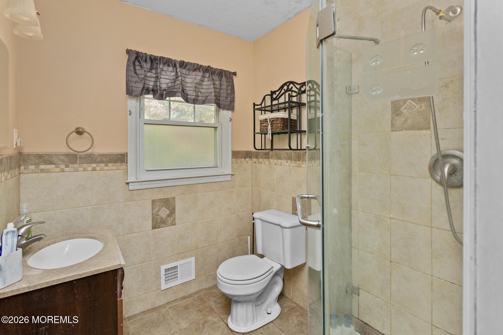 16 Twain Drive Allentown NJ 08501