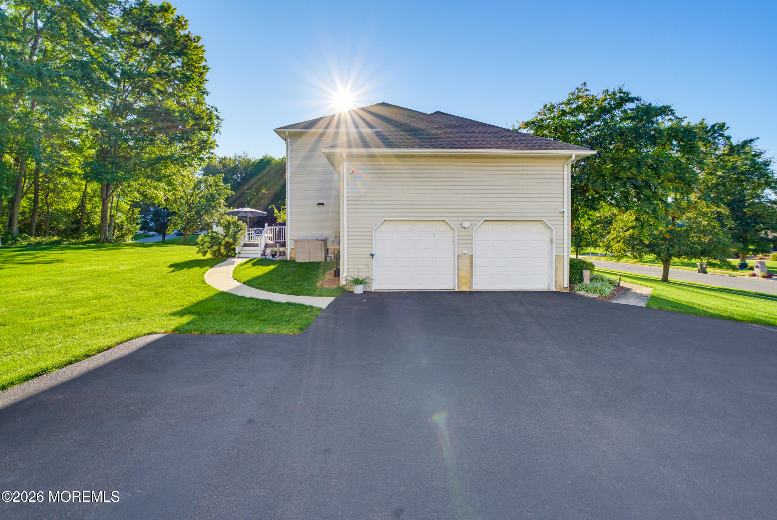 11 Camelot Drive Monroe NJ 08831