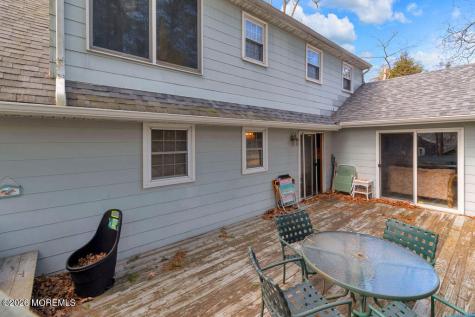 78 Nautilus Street Beachwood NJ 08722