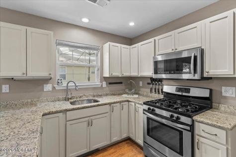 117 Morning Glory Lane Whiting NJ 08759