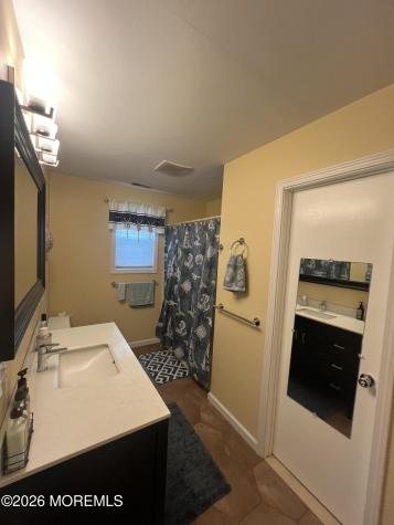 28 Bayview Drive Waretown NJ 08758