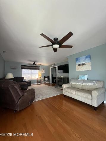 28 Bayview Drive Waretown NJ 08758