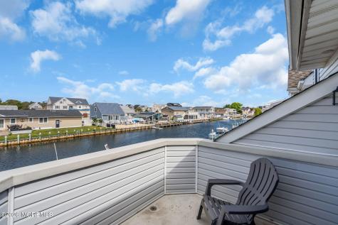 902 Meadow Lark Drive Lanoka Harbor NJ 08734