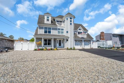 902 Meadow Lark Drive Lanoka Harbor NJ 08734