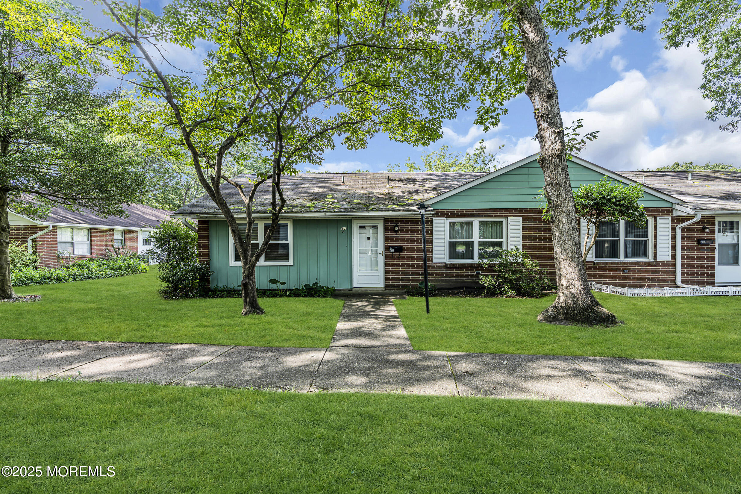 61 Buckingham Drive Lakewood NJ 08701
