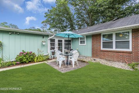 61 Buckingham Drive Lakewood NJ 08701