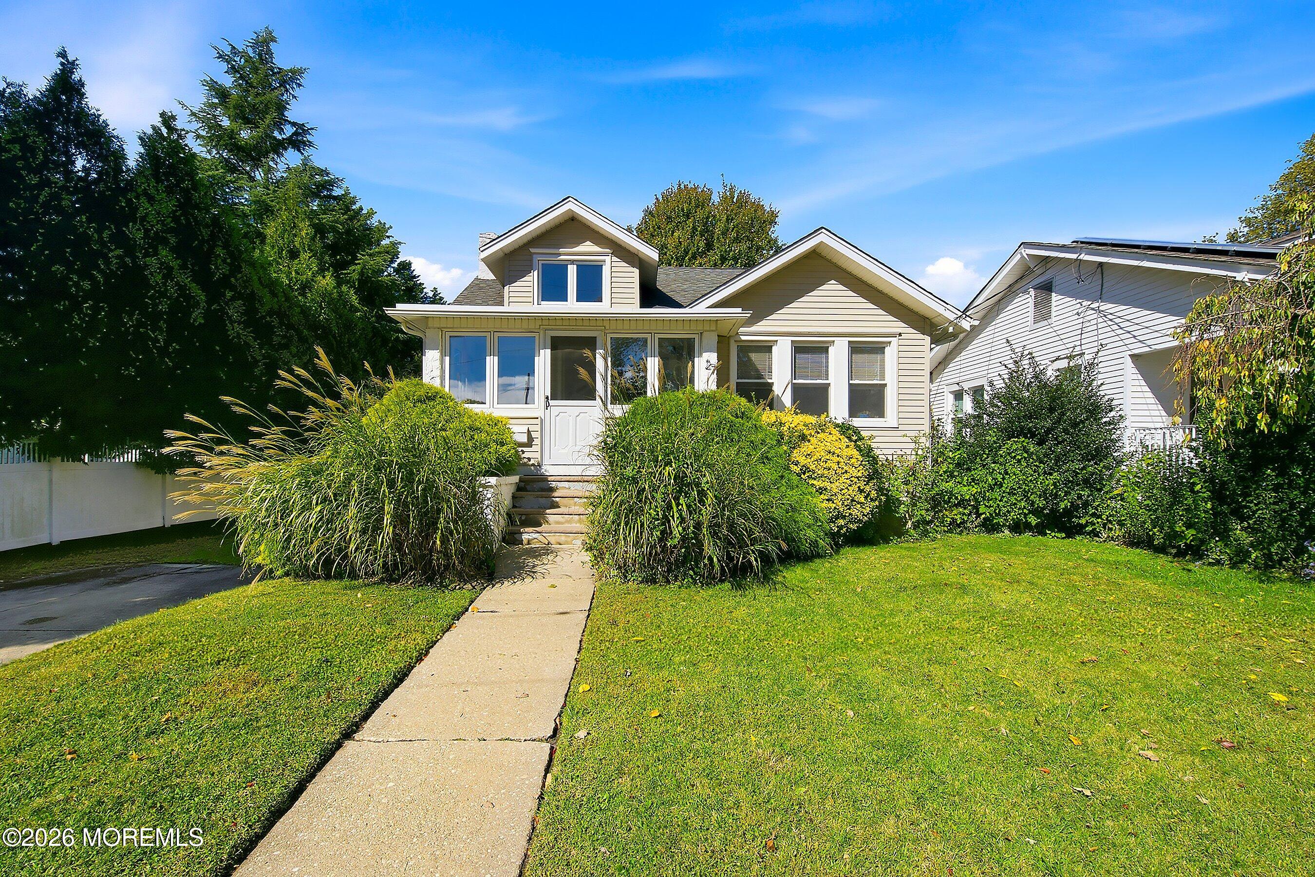 27 Windsor Court Neptune City NJ 07753