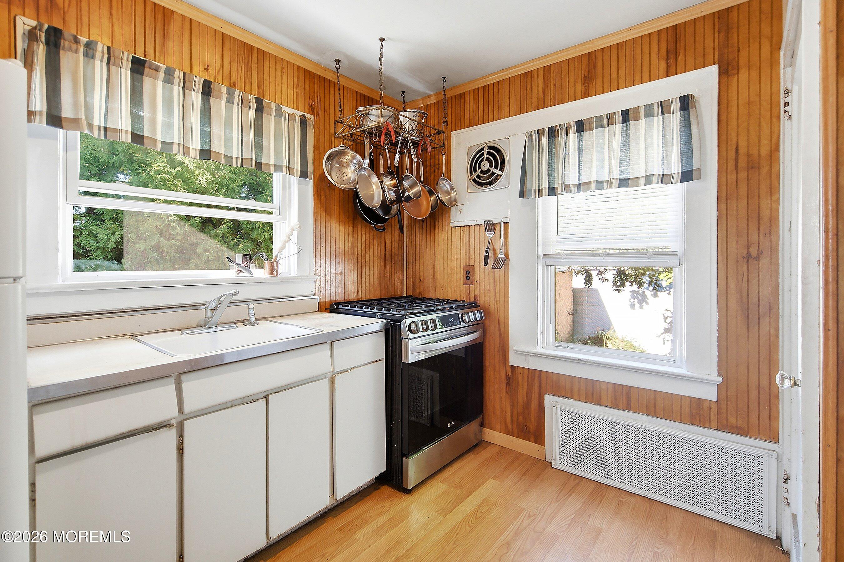 27 Windsor Court Neptune City NJ 07753