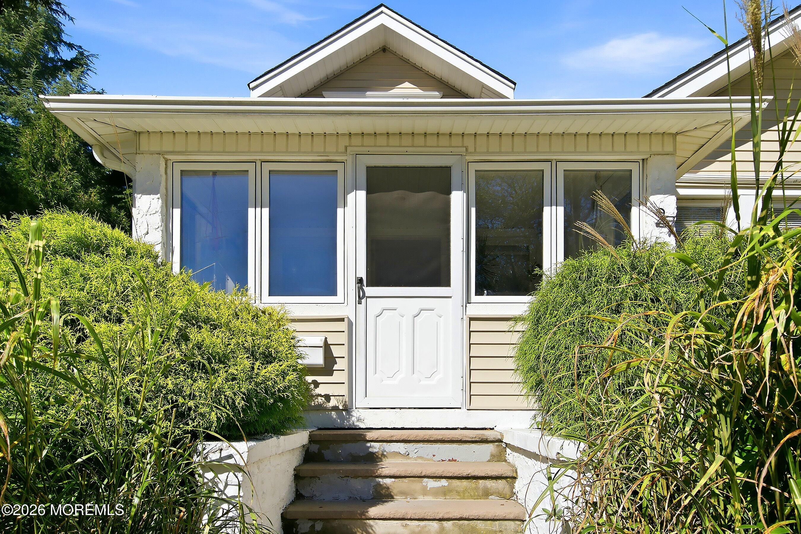 27 Windsor Court Neptune City NJ 07753