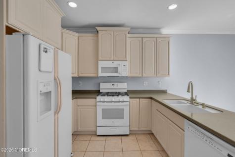 29 Village Drive Eatontown NJ 07724