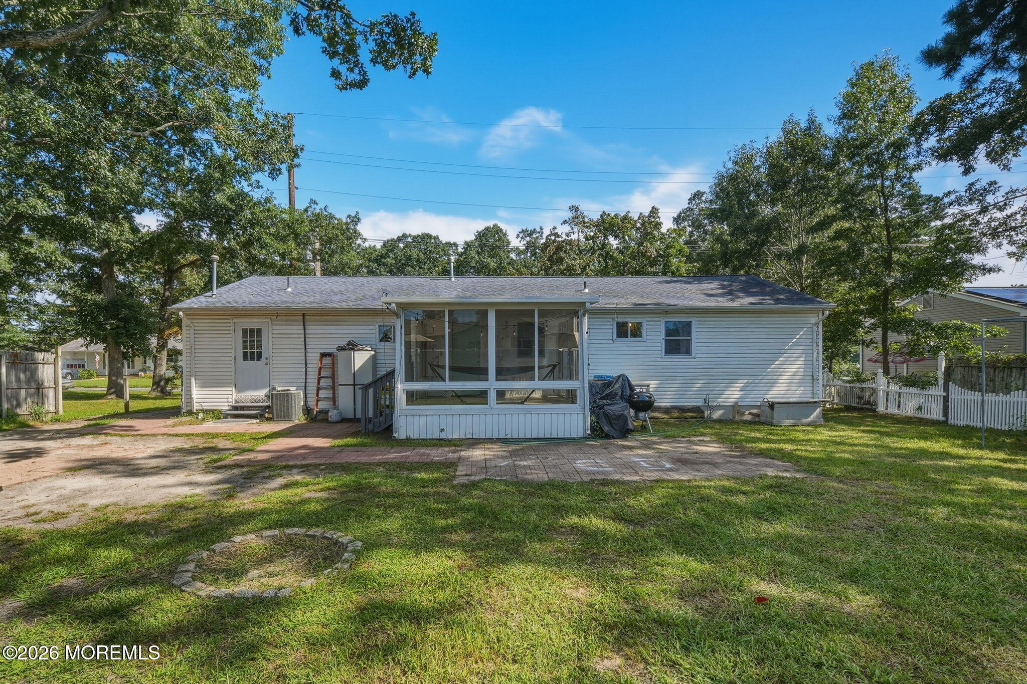 328 Mizzen Avenue Beachwood NJ 08722