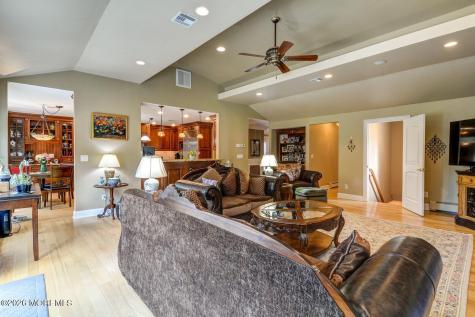 884 Breezy Oaks Drive Toms River NJ 08753