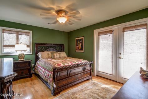 884 Breezy Oaks Drive Toms River NJ 08753