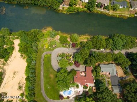 884 Breezy Oaks Drive Toms River NJ 08753