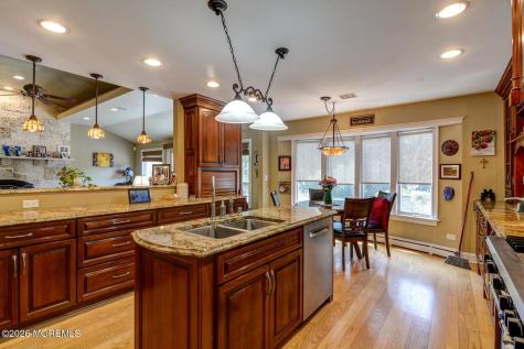 884 Breezy Oaks Drive Toms River NJ 08753