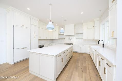 24 Bingham Court Rumson NJ 07760