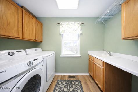 8 Clearbrook Court Howell NJ 07731