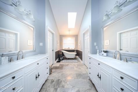 8 Clearbrook Court Howell NJ 07731