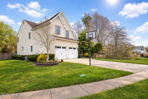 8 Clearbrook Court Howell NJ 07731