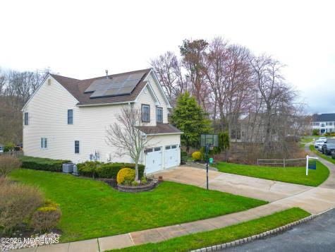 8 Clearbrook Court Howell NJ 07731