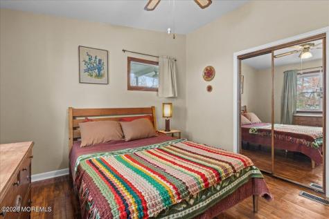 17 Chestnut Hill Drive Toms River NJ 08755