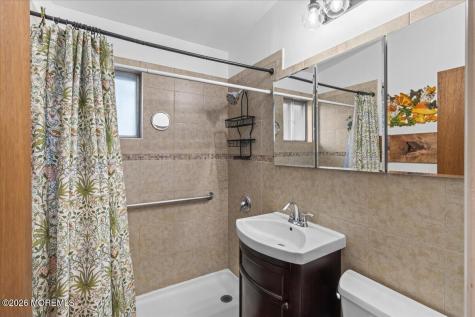 17 Chestnut Hill Drive Toms River NJ 08755
