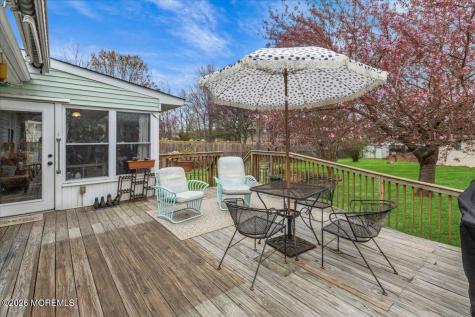 17 Chestnut Hill Drive Toms River NJ 08755