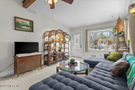 17 Chestnut Hill Drive Toms River NJ 08755