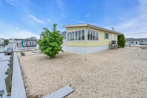 87 Ronald Avenue S Bayville NJ 08721