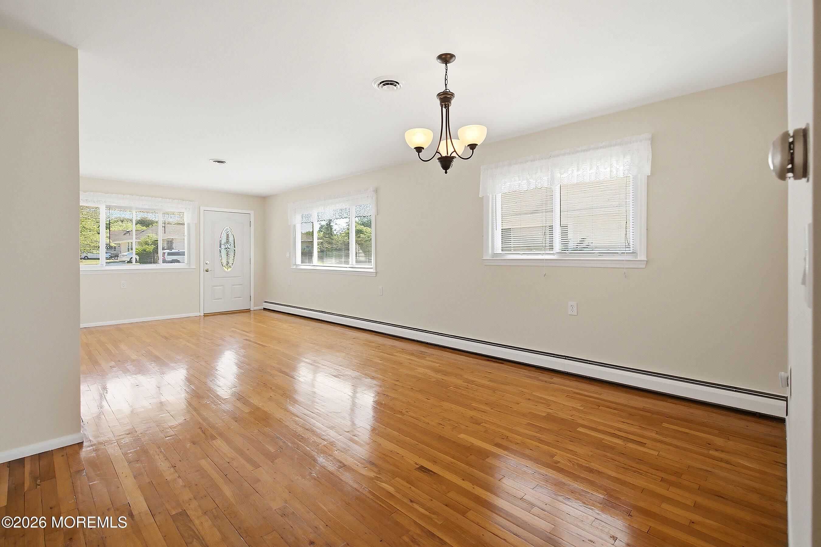 1913 Yorktowne Boulevard Toms River NJ 08753