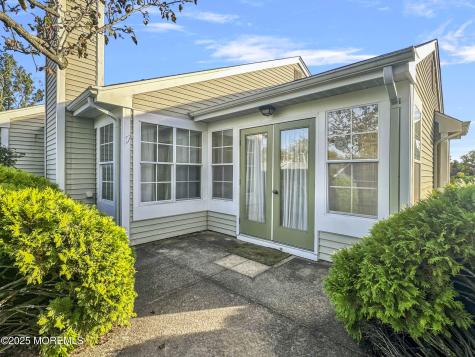 1057A Buckingham Drive Manchester NJ 08759