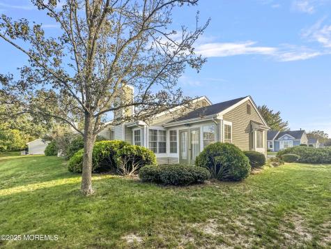 1057A Buckingham Drive Manchester NJ 08759