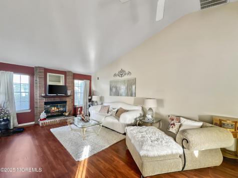 1057A Buckingham Drive Manchester NJ 08759
