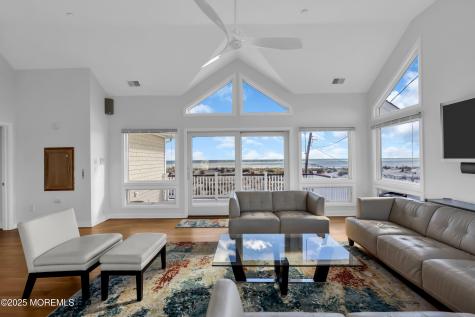 913 N Ocean Avenue N Seaside Park NJ 08752