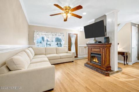 35 Bay Avenue North Middletown NJ 07748