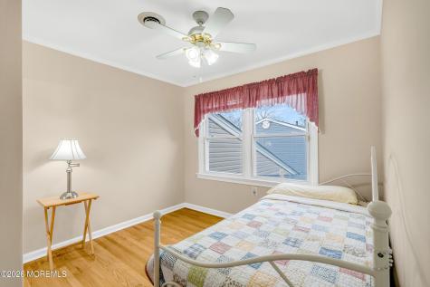 35 Bay Avenue North Middletown NJ 07748