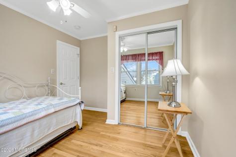 35 Bay Avenue North Middletown NJ 07748