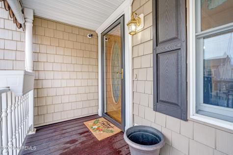 35 Bay Avenue North Middletown NJ 07748