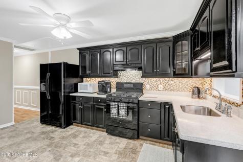 35 Bay Avenue North Middletown NJ 07748