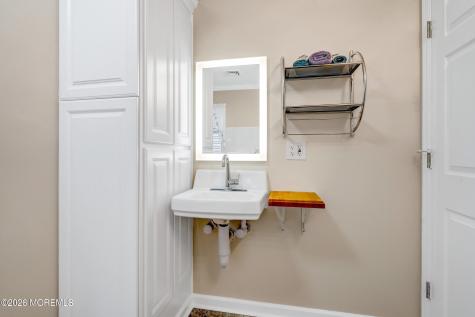 35 Bay Avenue North Middletown NJ 07748