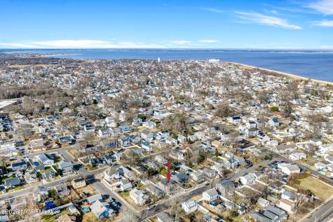 35 Bay Avenue North Middletown NJ 07748